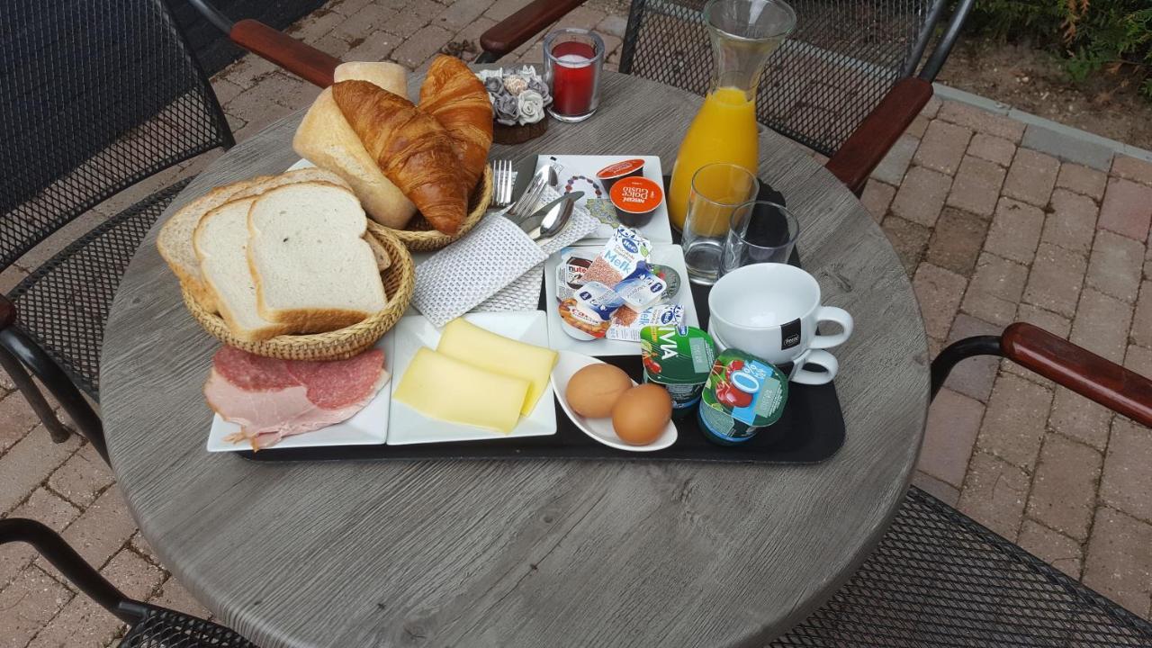 Bed and Breakfast De Vier Linden Vierlingsbeek Exterior foto